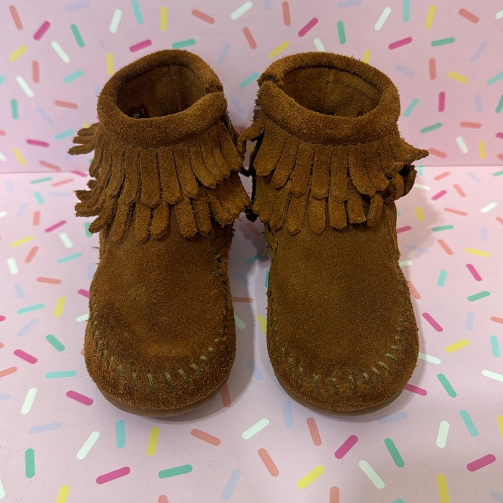 Minnetonka Kids Moccasins - Brown Suede Fringe